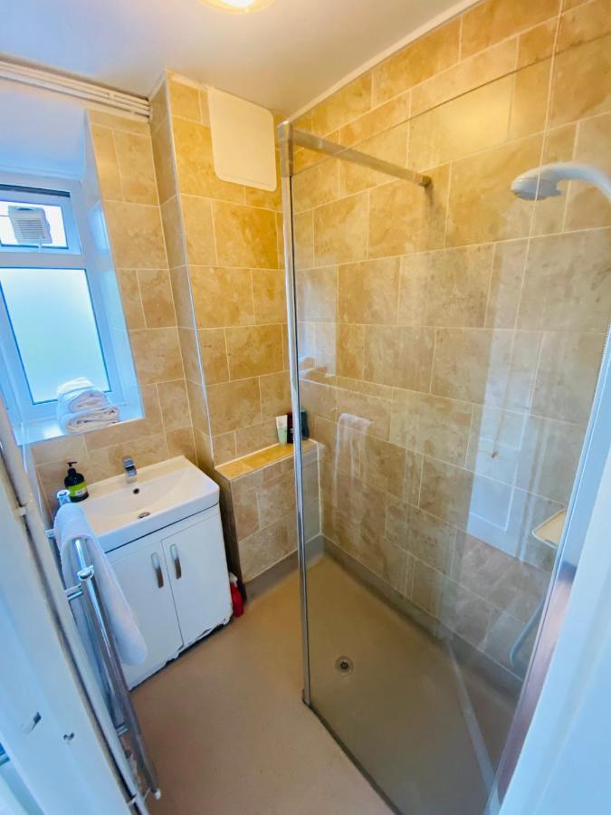 3 Bed Apartment In Camden Londra Exterior foto